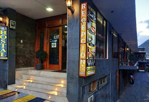 Hotel Hostal Kamelot