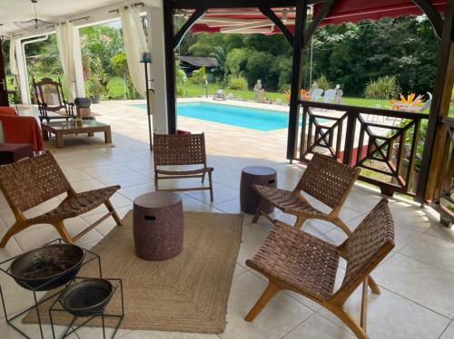 Villa Maison De Charme : Coin De Paradis - 250m2