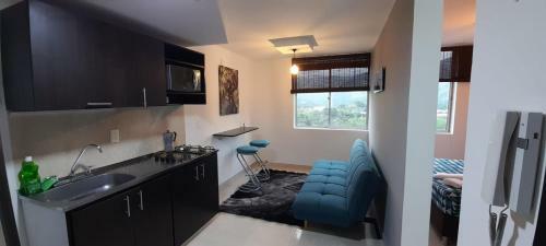 Comodo Apartamento Con Hermosa Vista.