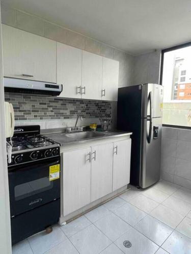 Hermoso Apartaestudio En Edificio Residencial.