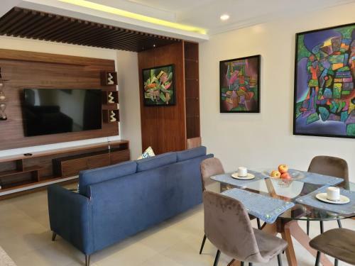 Apartamento Lovely 2b-2b Condo In The Best Area In Cuenca.