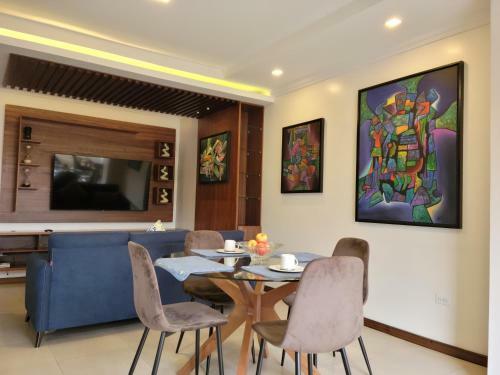 Apartamento Lovely 2b-2b Condo In The Best Area In Cuenca.