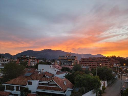Apartamento Lovely 2b-2b Condo In The Best Area In Cuenca.
