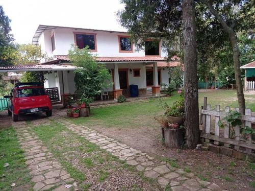 Apartamento El Dorado, Agradable Casa De Campo, Cerca A La Ciudad