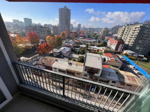 Apartamento Departamento Ejecutivo En Edificio Chacabuco, Amoblado 2d+2b, Estacionamiento.
