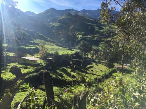 Swiss Chalet With Private Kitchen Near Lima