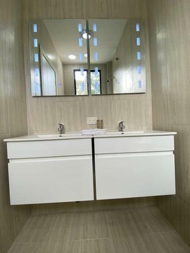 Apartamento Lovely Two Bedroom Unit On Lower Level
