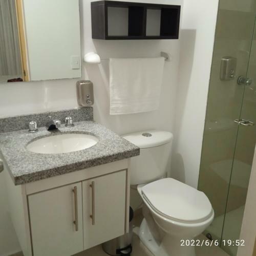 Apartaestudio Comfortable, Muy Completo, Familiar