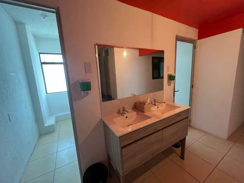 Albergue Citadin Hotel