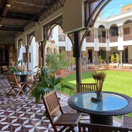 Albergue Citadin Hotel