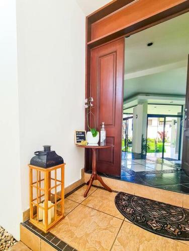 Luxury House In Santa Elena