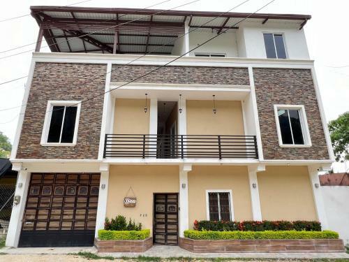 Hostal Dukeia Guest House