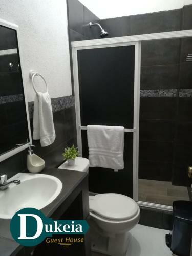 Hostal Dukeia Guest House