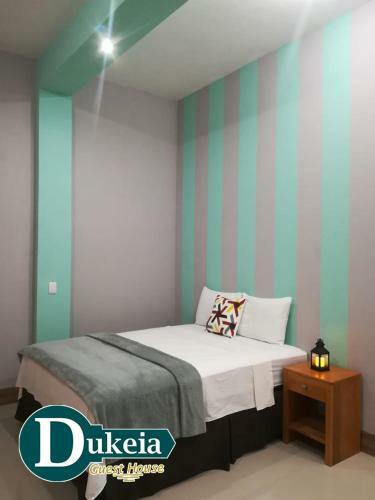 Hostal Dukeia Guest House
