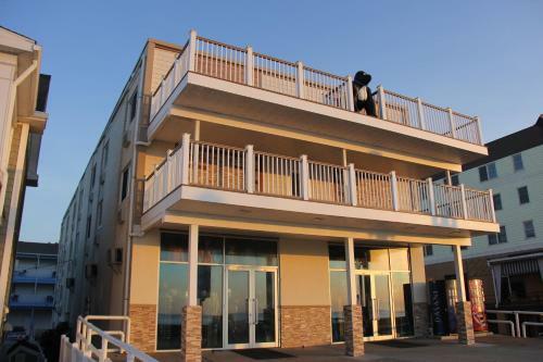 Safari Motel Boardwalk