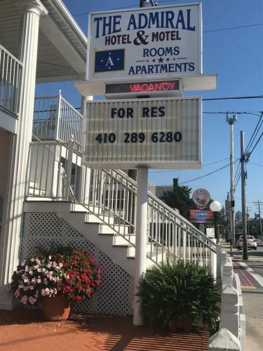 The Admiral Hotel/motel
