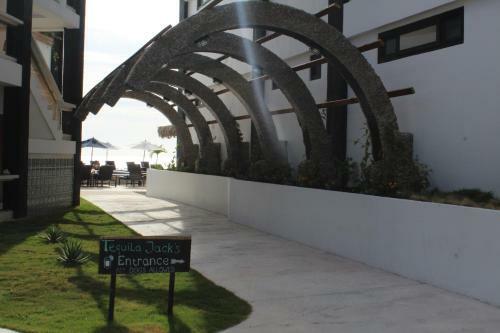 Hotel Brisas Del Mar Beach + Dive Resort