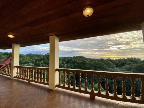 Apartamento High Views @west End, Roatan.