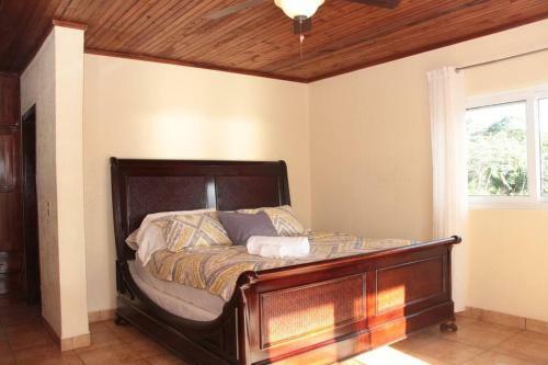 Apartamento High Views @west End, Roatan.