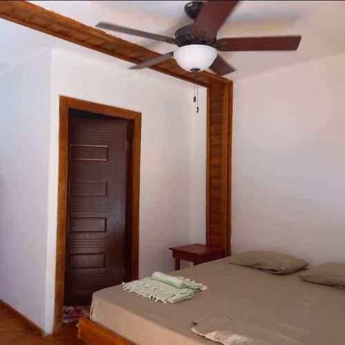 Onat B2 Hostel P