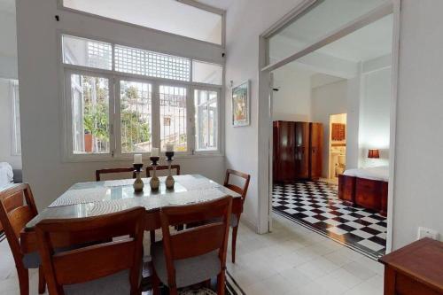 Apartment Ciudad Vieja-plaza Bolivar Third Floor- 303