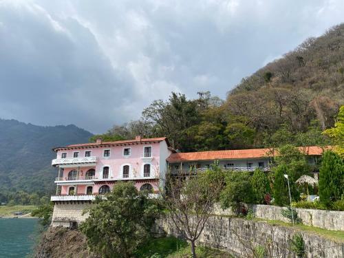 Hotel Tzanjuyu Bay