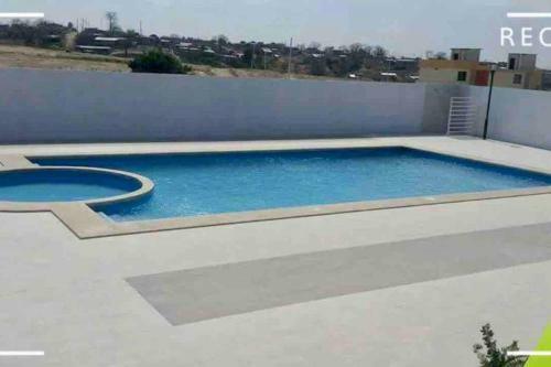 Acogedora Casa En Urbanizacion Privada Con Piscina