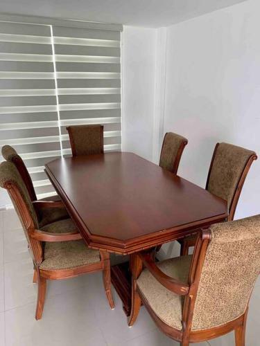 Acogedora Casa En Urbanizacion Privada Con Piscina