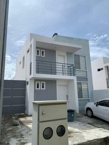Acogedora Casa En Urbanizacion Privada Con Piscina