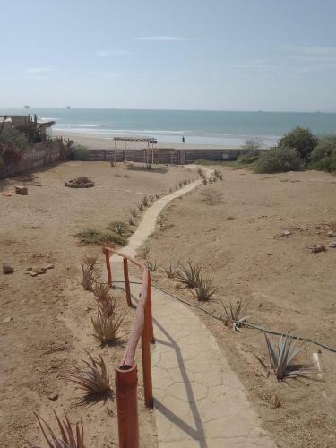 Albergue Lobitos Surf House