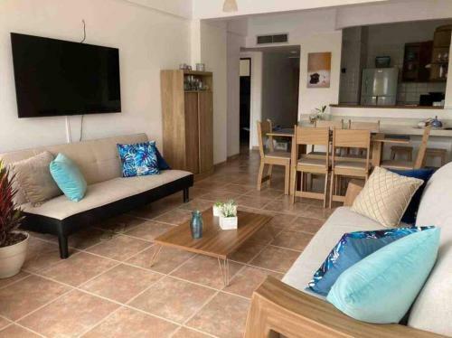 Apartamento Departamento Con Vista Al Mar Edificio Carabelas De Col�n