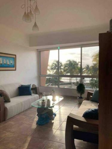 Apartamento Departamento Con Vista Al Mar Edificio Carabelas De Col�n
