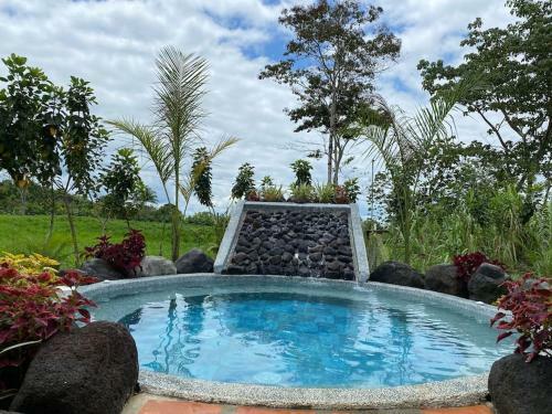 Villa Jacuzzi Con Agua Termal Y Rancho Para Eventos