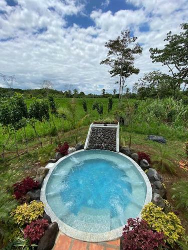 Villa Jacuzzi Con Agua Termal Y Rancho Para Eventos