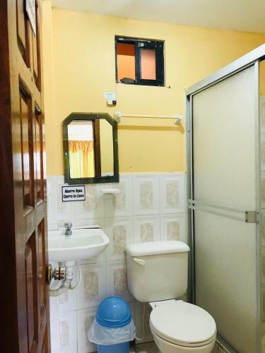 Hotel Kanoas Hostal
