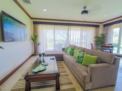 Apartamento Ocean Front Condo In Peaceful, Gated Community