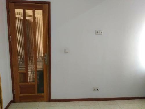 Quarto Alcindo Em Mindelo