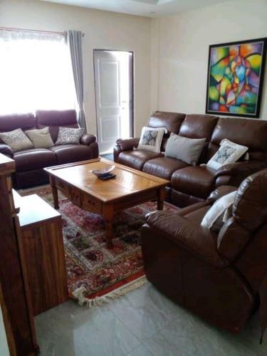 L S Apartment's