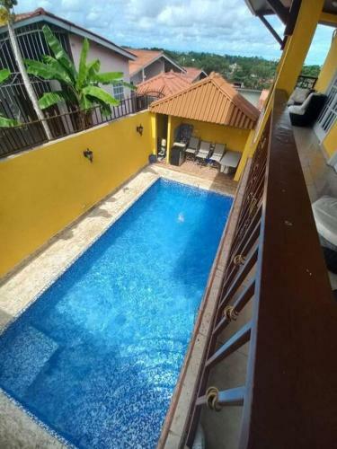 Beautiful 4 Bedroom House With Pool!