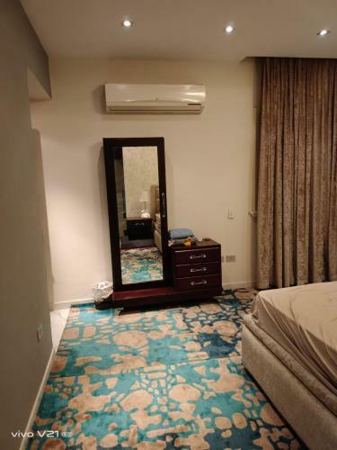 Sheikh Zayed Al Khamayel Apartment