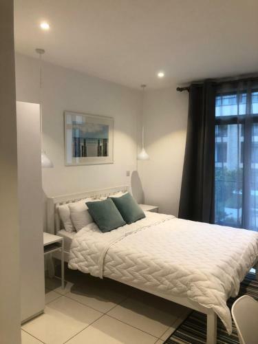 Apartamento Embassy Gardens Luxury Properties