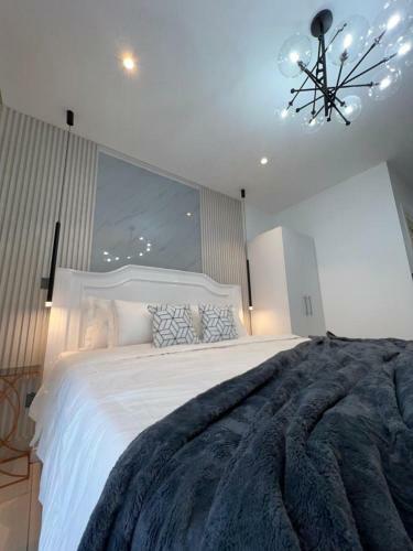 Apartamento Embassy Gardens Luxury Properties