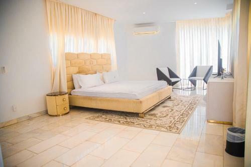 Villa Rubs Elegant 4 Bedroom Home