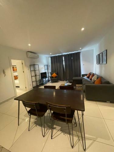 Luxury 2 Bedroom Apartment