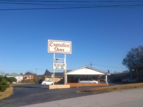 Motel Executive Inn Of Seneca
