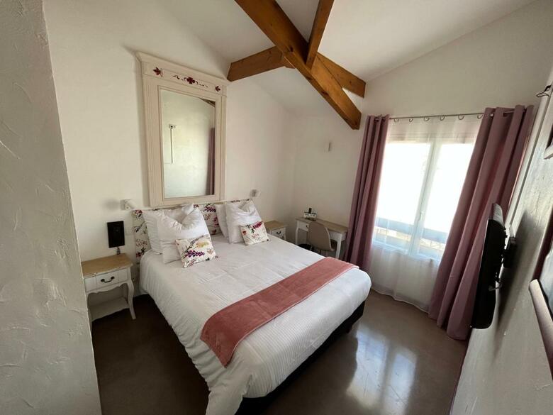 Logis Hotel De La Clape