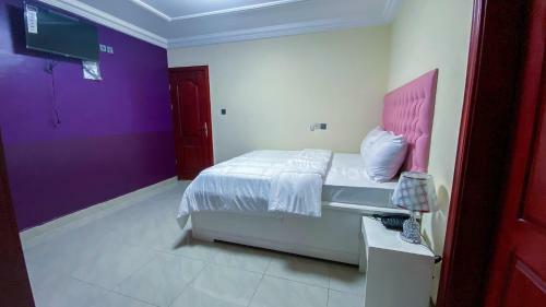 Helen Hotel