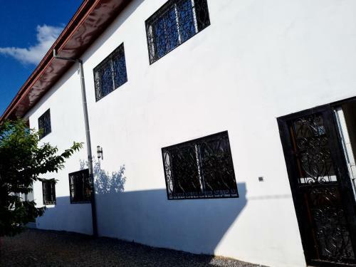 Villa Inding