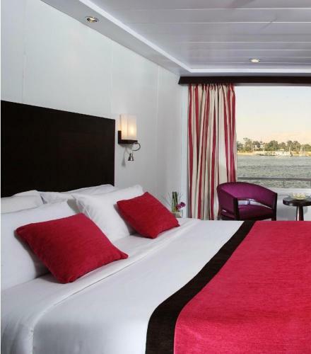 Hotel Movenpick Royal Lily