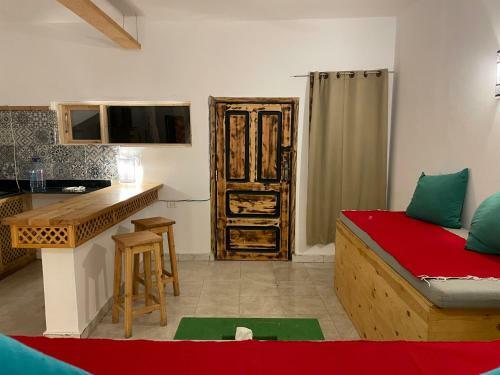 Sea View Apartment, 10 Meter From The Beach